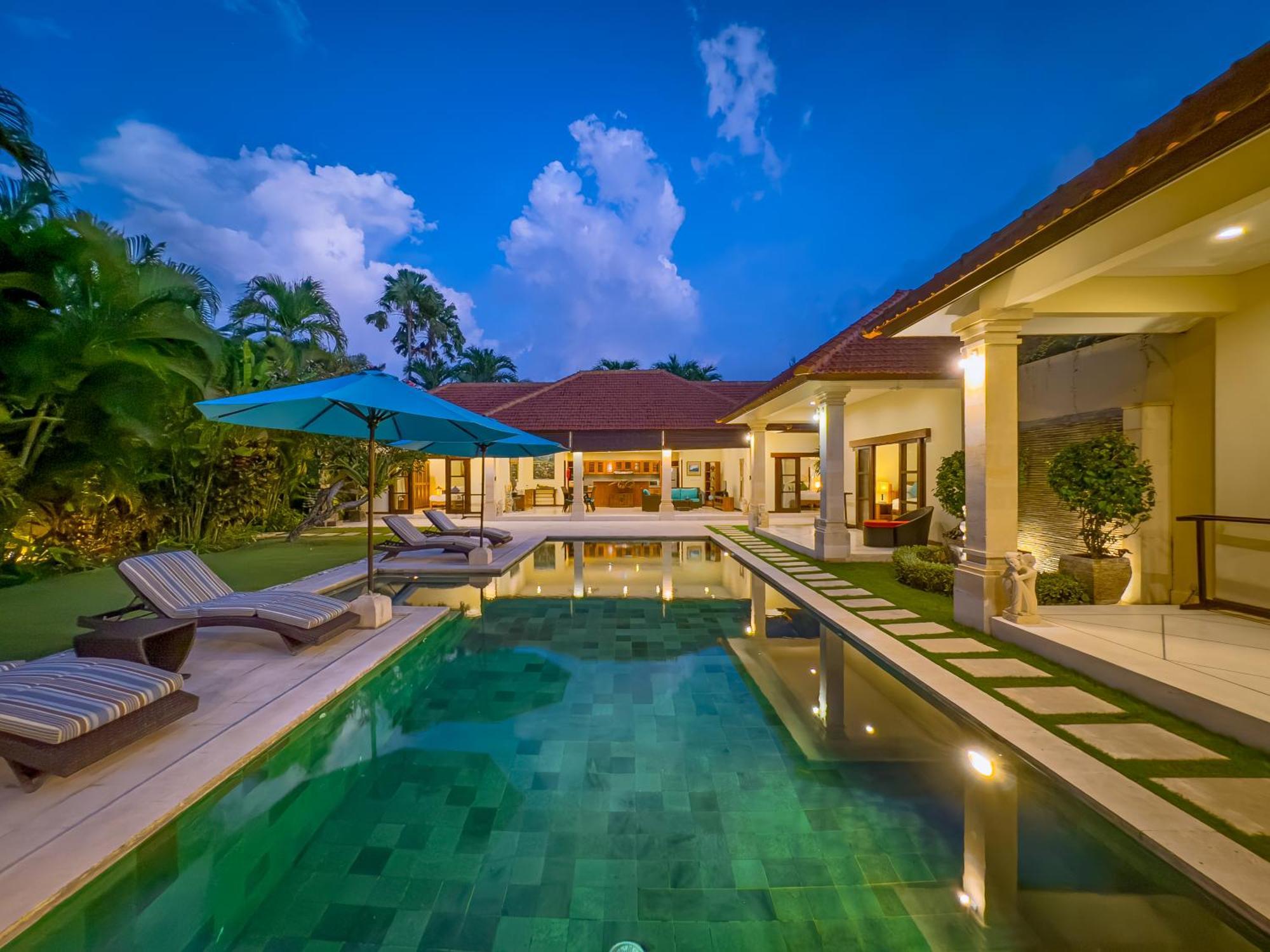 Villa Bugis Drupadi Seminyak 외부 사진