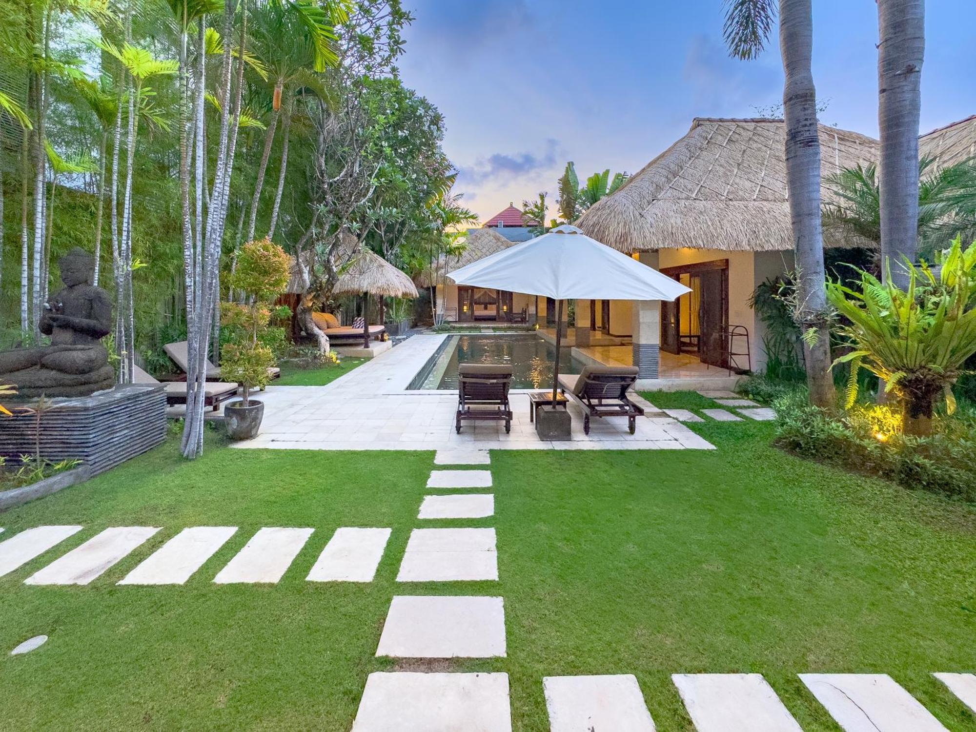 Villa Bugis Drupadi Seminyak 외부 사진