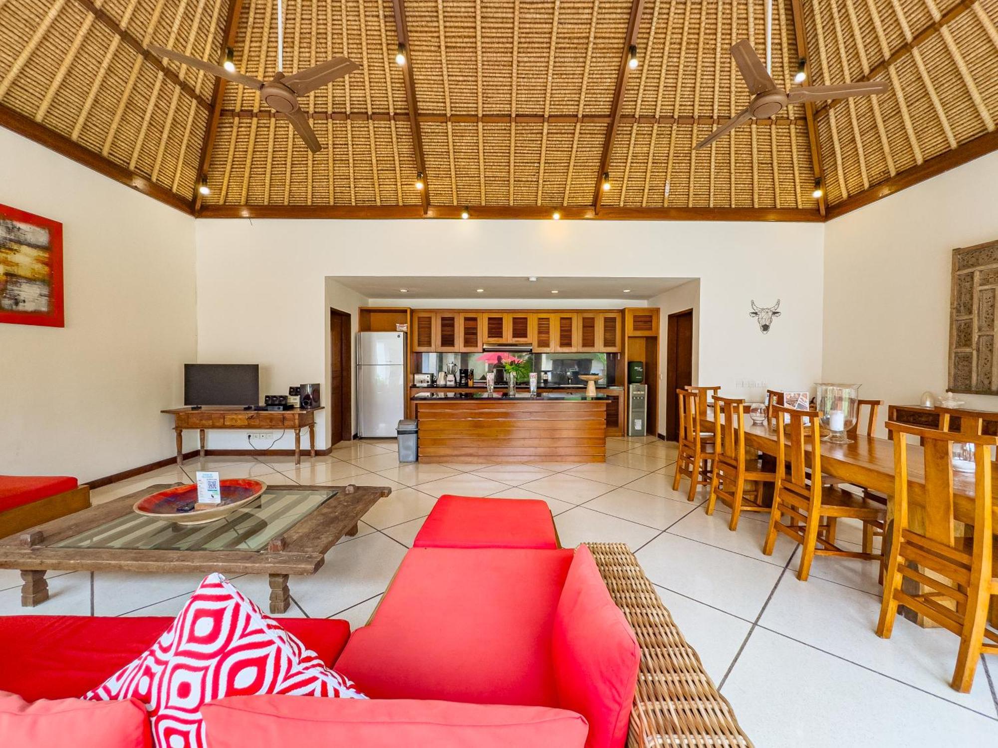 Villa Bugis Drupadi Seminyak 객실 사진
