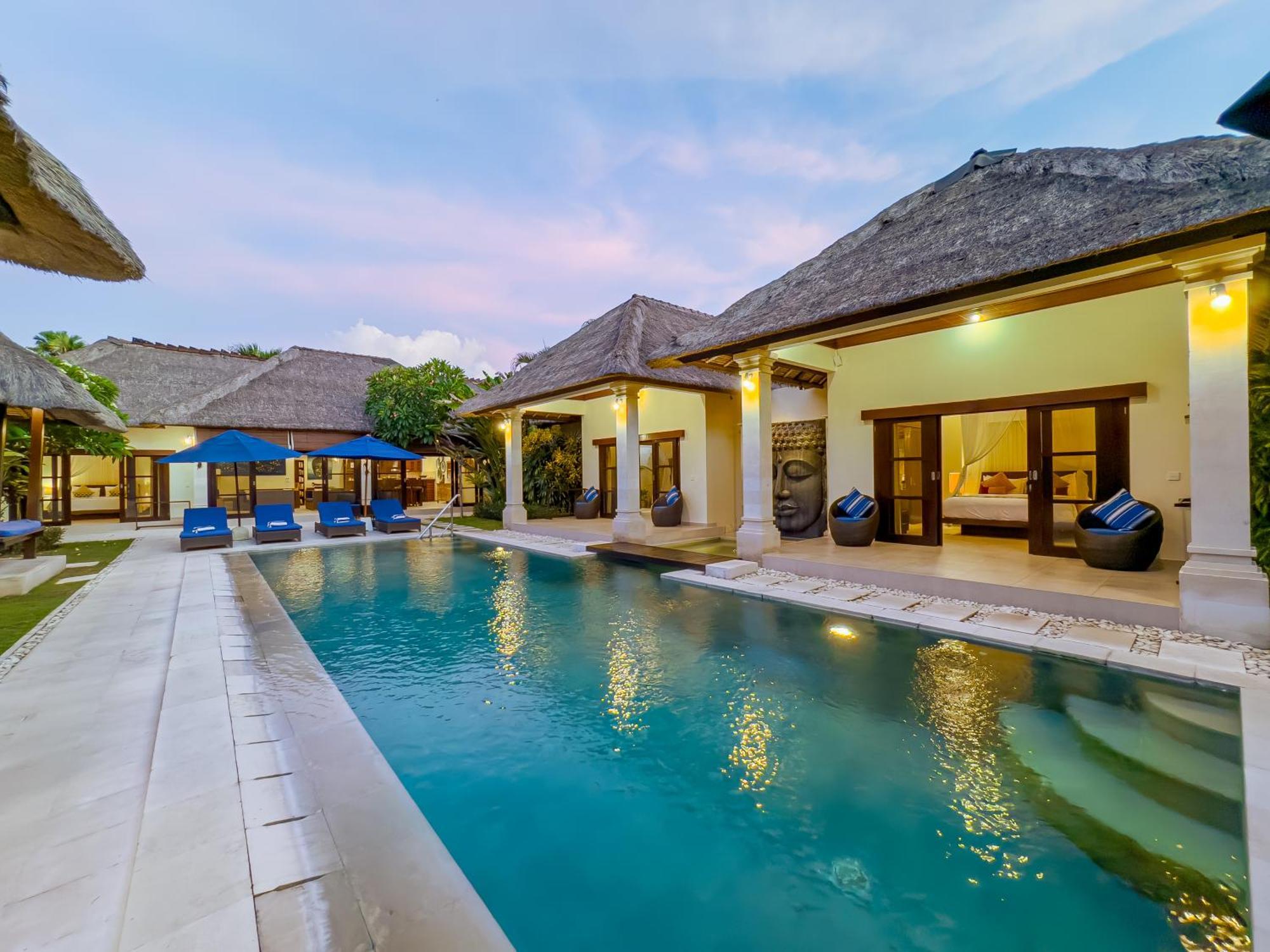 Villa Bugis Drupadi Seminyak 객실 사진