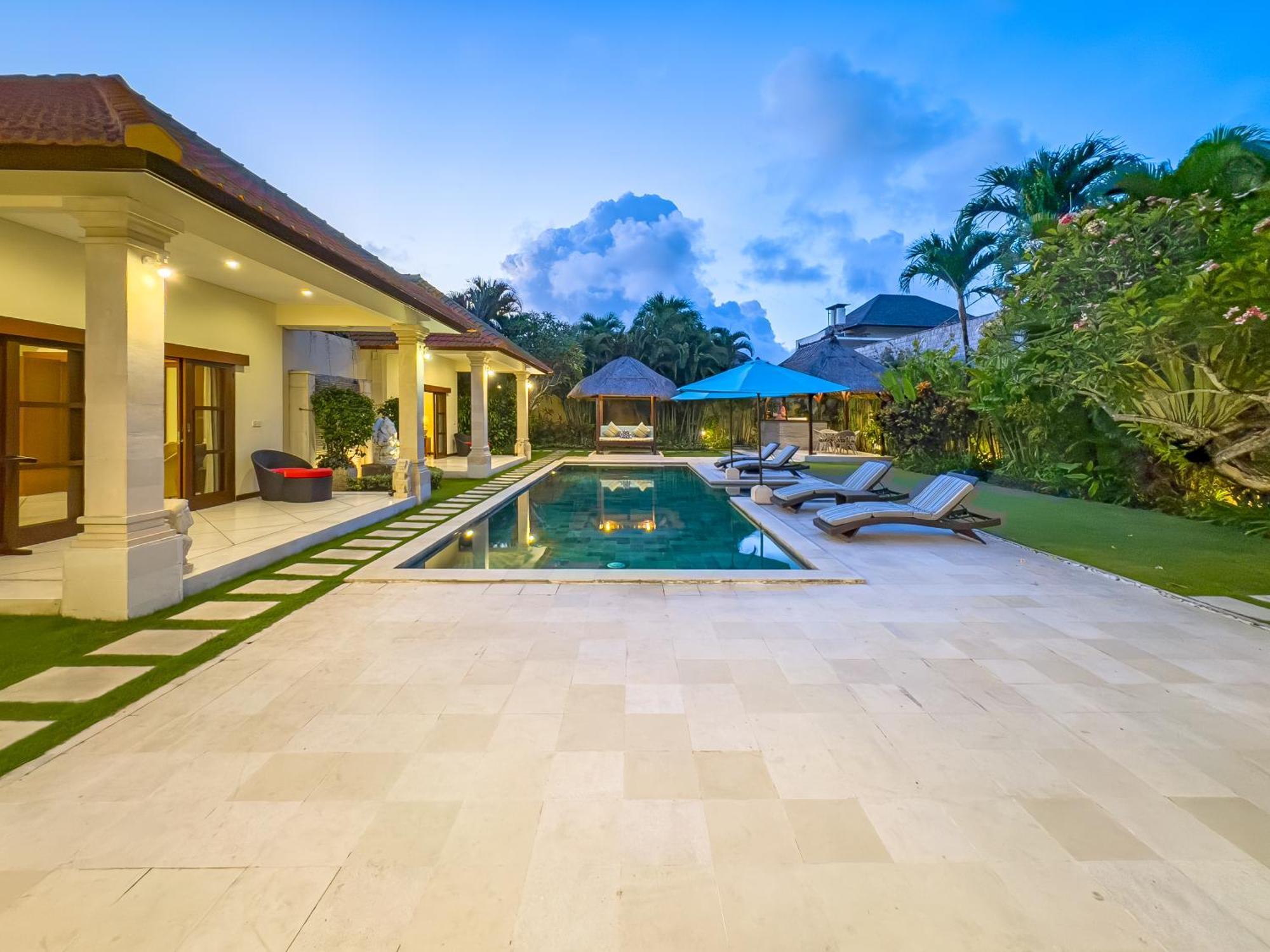 Villa Bugis Drupadi Seminyak 객실 사진