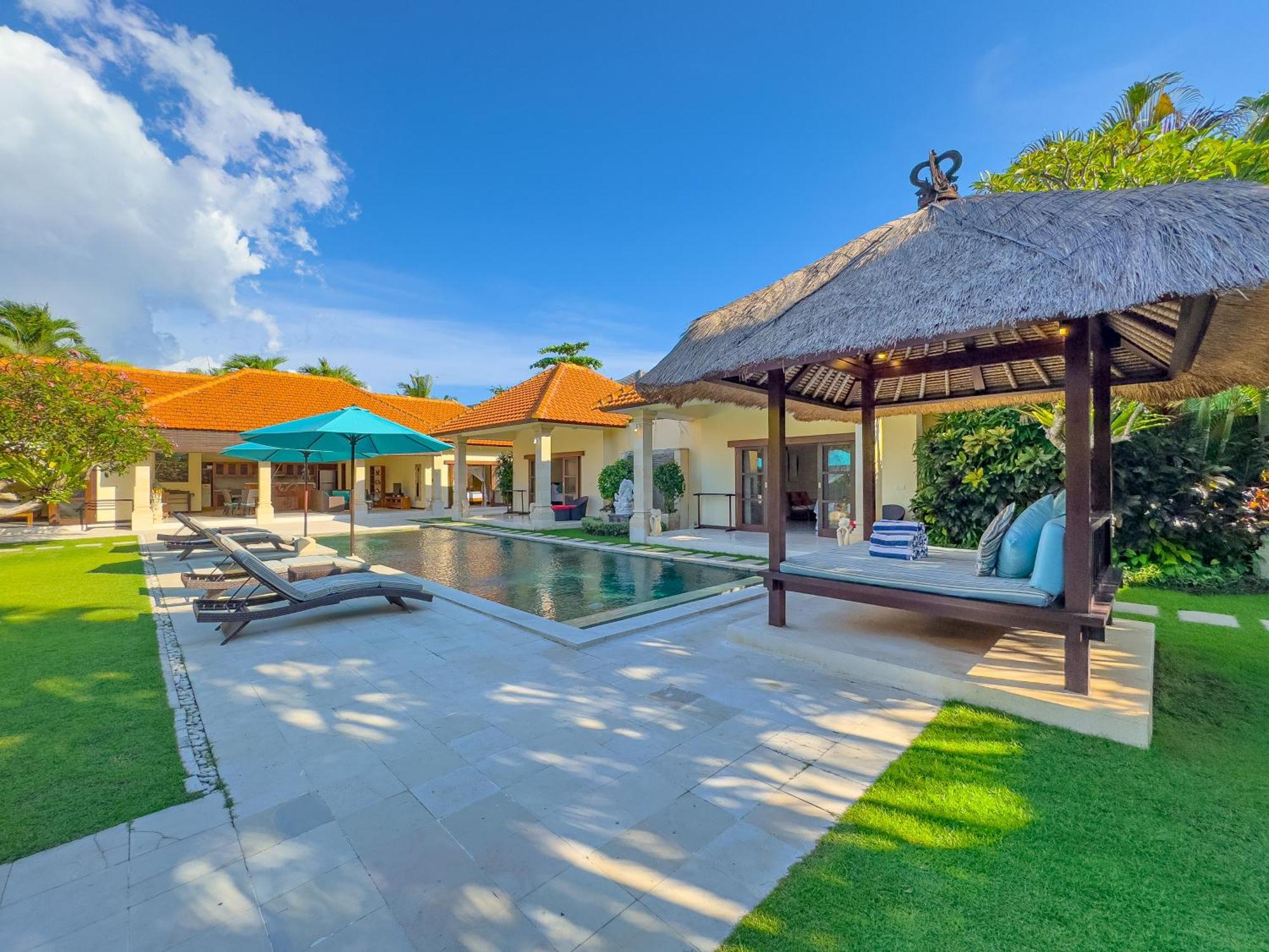 Villa Bugis Drupadi Seminyak 객실 사진
