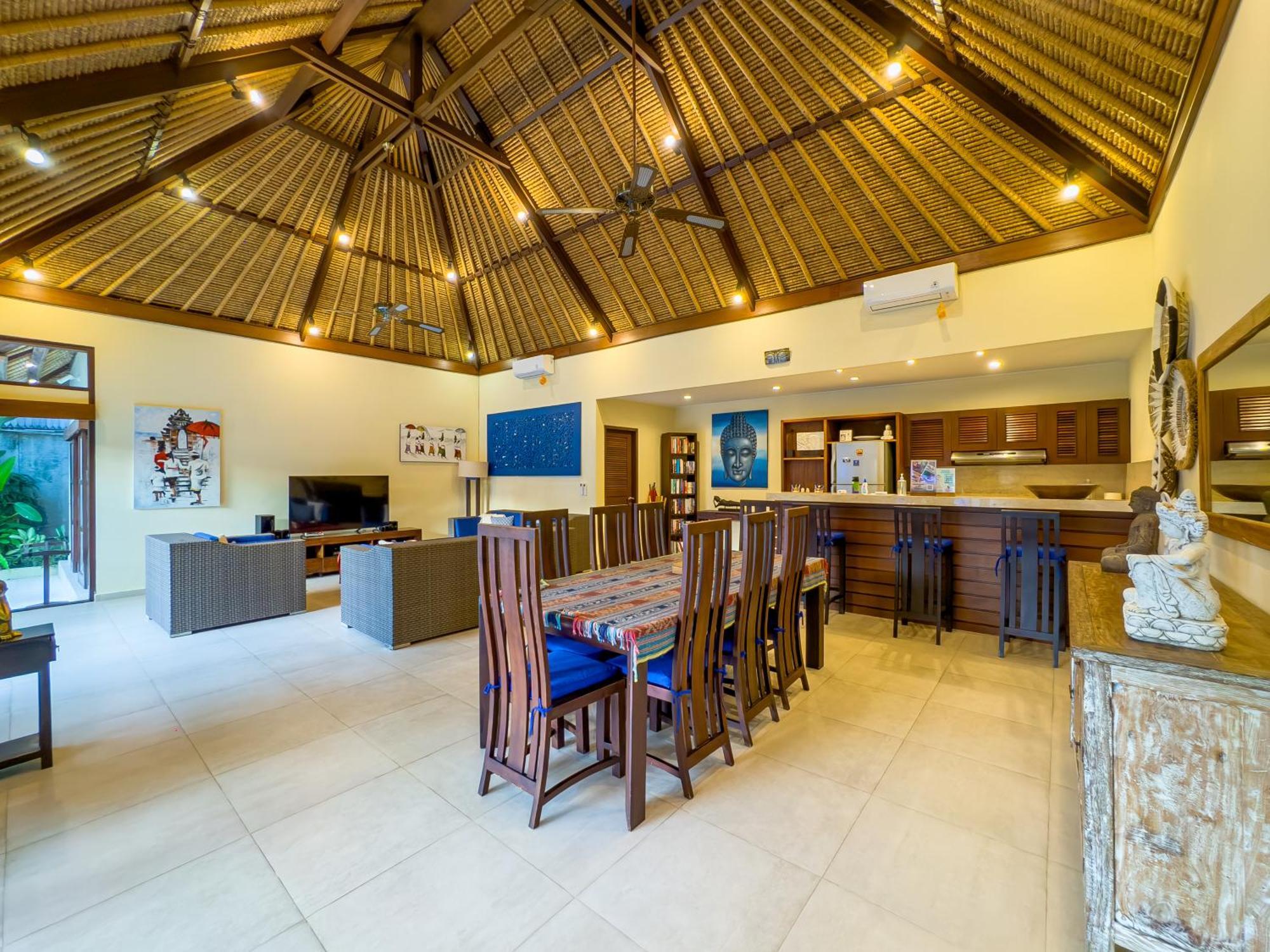 Villa Bugis Drupadi Seminyak 객실 사진